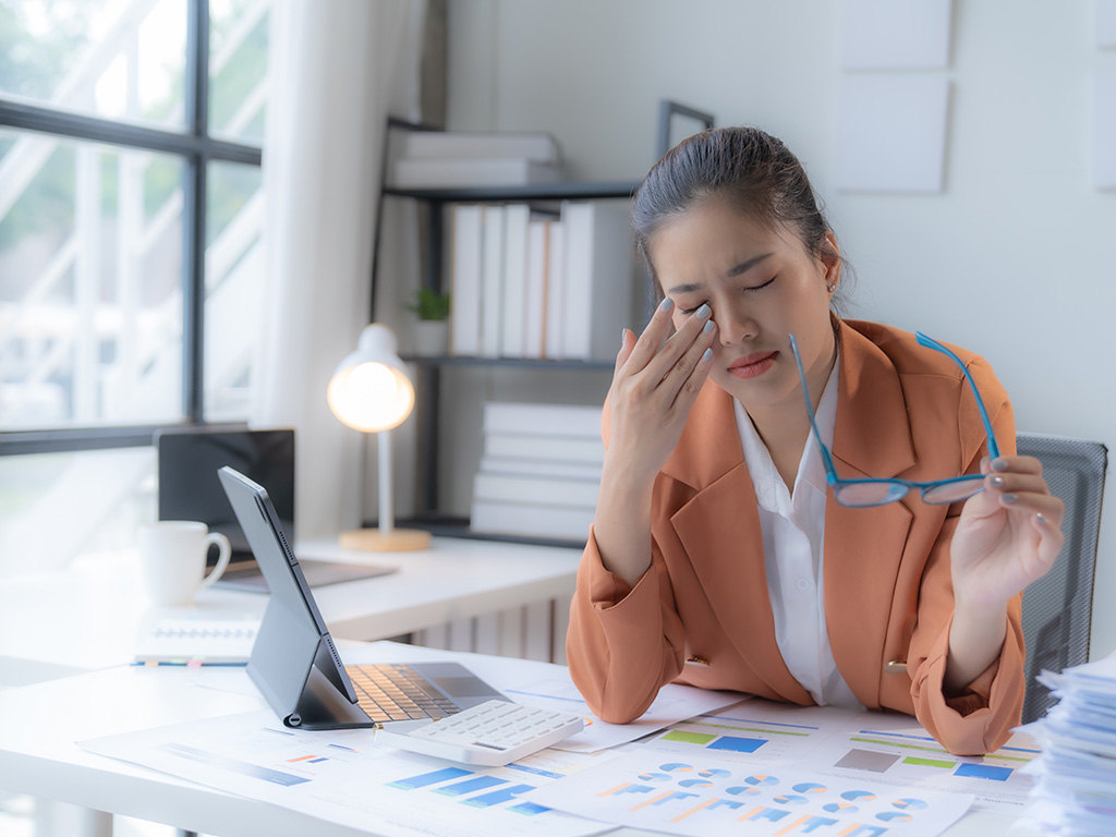 When AI Feels Like Too Much: Ever-Evolving Tech Can Make Your Business Experience Tired